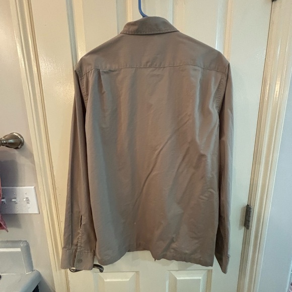 RCVA Recession men’s shirt medium - Picture 2 of 3